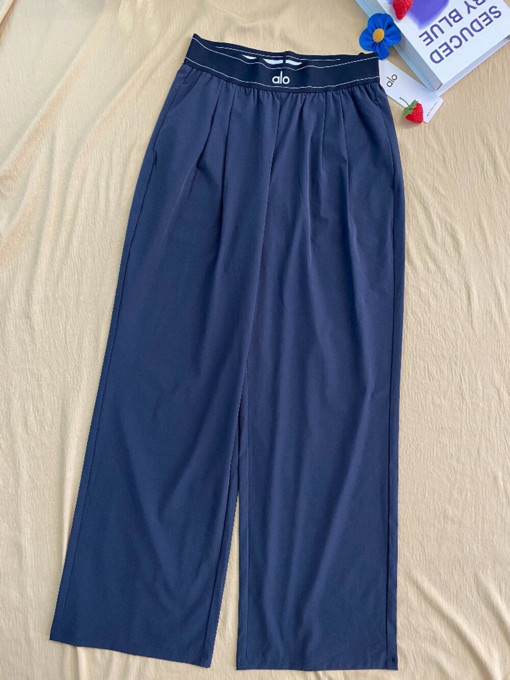 Navy Blue🌺ALO Yoga Suit Up Wide Leg Trouser Versatile💃Regular,Brand new - Picture 2 of 8